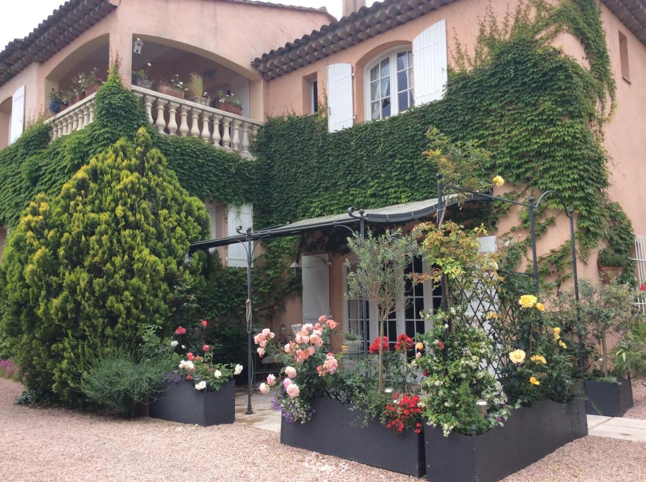 La Villa Rosalie Ventabren Exteriör bild